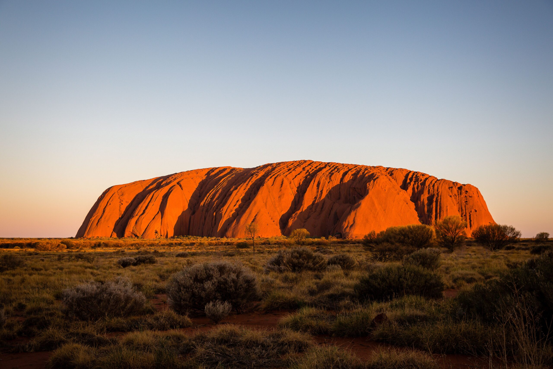 136309-35_Majestic-Uluru_TNT_Kate-Flowers-1-scaled